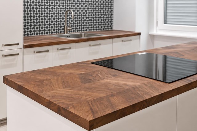 Diseño sin límites: cocinas de madera a medida en A Coruña - Imagen 1